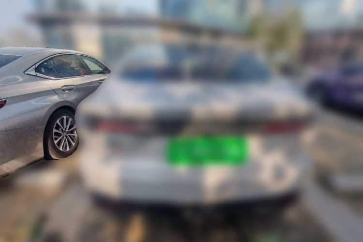 蔚来ET7 2022款 75kWh车身外观6004