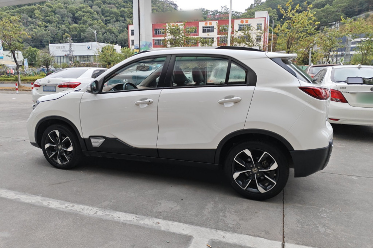 东风风神AX4 2017款 1.6L DCT潮尚型车身外观6003