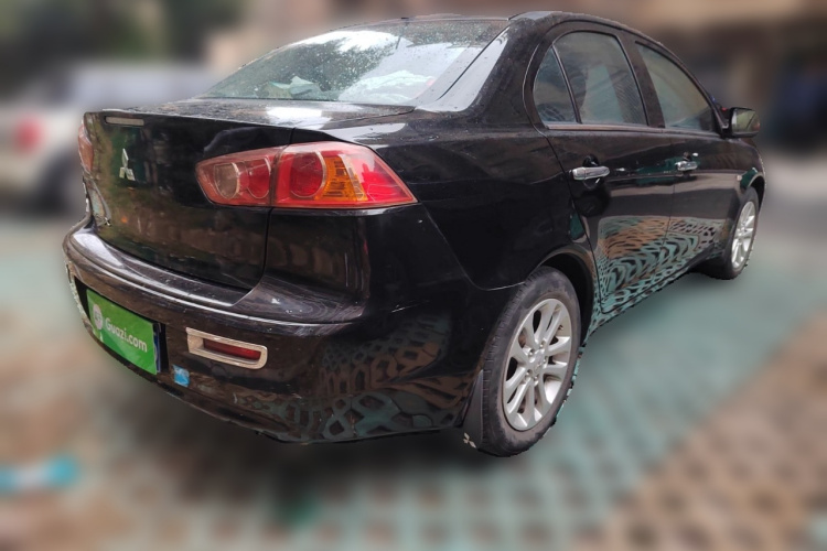 三菱 翼神 2012款 贺岁版 1.8L CVT舒适型车身外观7