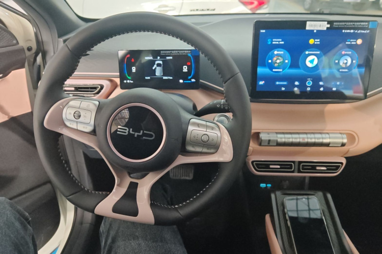 比亚迪 海鸥 2025款 305km 自由版中控内饰12