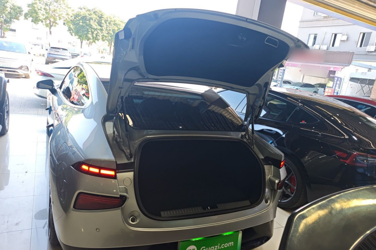 小鹏P7 2022款 480N+机舱底盘23