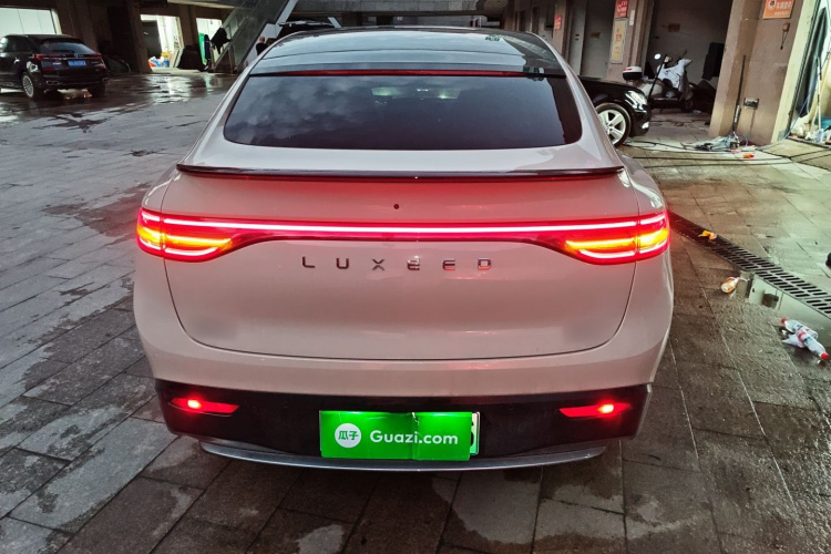 鸿蒙智行 智界R7 2025款 增程 251km Max车身外观6004