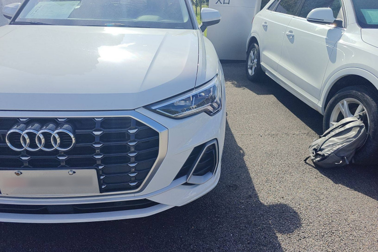 奥迪Q3 2023款 改款 40 TFSI 时尚动感型车身外观36