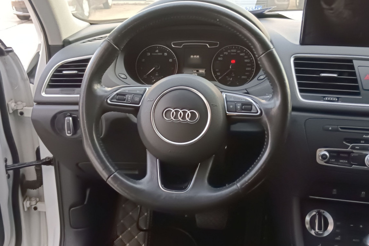 奥迪Q3 2015款 35 TFSI quattro百万纪念进享型局部细节13