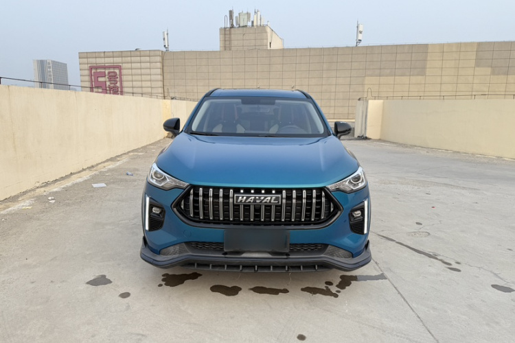 哈弗赤兔 2021款 激擎版 1.5T 白银兔车身外观6008