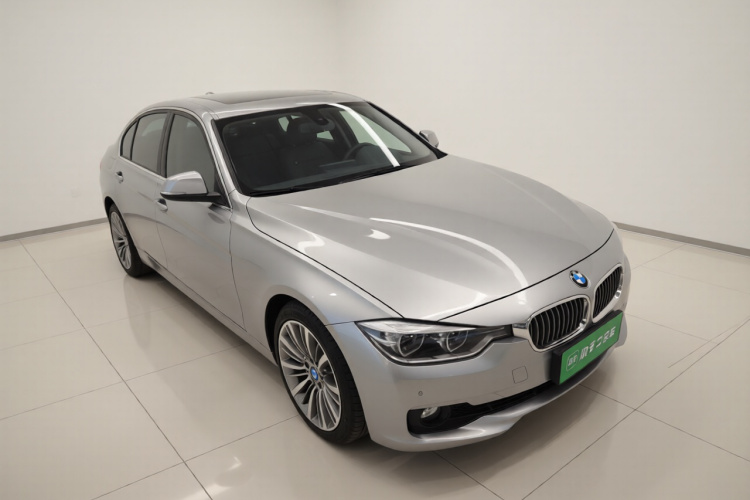 宝马3系 2018款 320Li 时尚型车身外观3