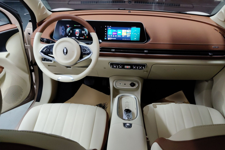 欧拉好猫 2022款 400km标准续航 豪华型 磷酸铁锂中控内饰12