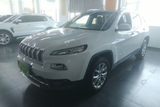 Jeep 自由光 2017款 2.0L 优越版