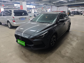 名爵 MG5 2021款 180DVVT 手动青春豪华版