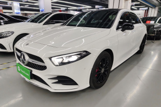 奔驰A级 2021款 A 200 L 运动轿车时尚型