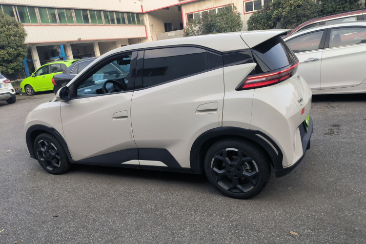 比亚迪 海鸥 2025款 305km 自由版车身外观4