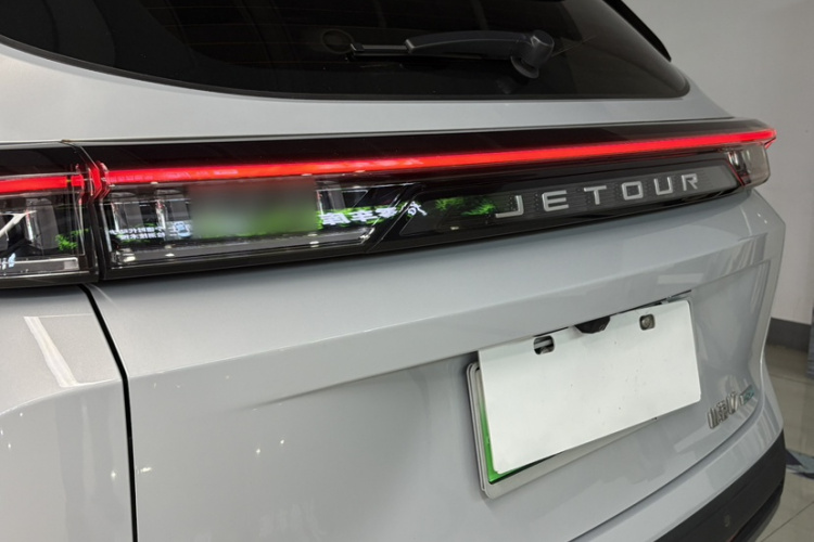 捷途山海L7 2024款 1.5T 120km ULTRA 7座车身外观6013