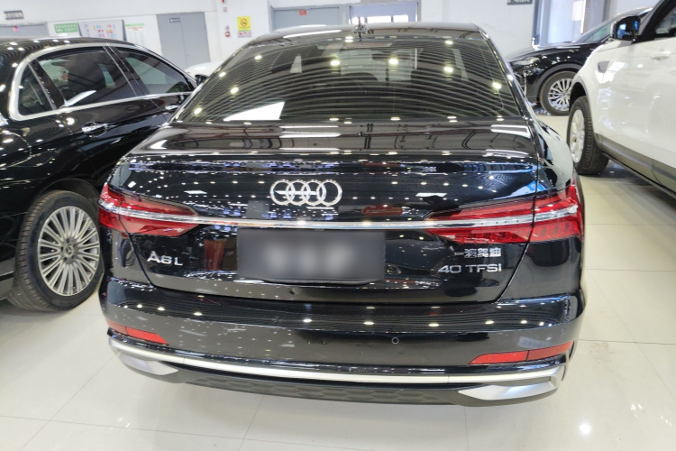 奥迪A6L 2023款 改款 40 TFSI 豪华动感型车身外观6