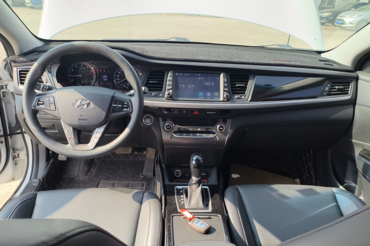 现代 名图 2017款 1.8L 自动智能型GLS 国V中控内饰12