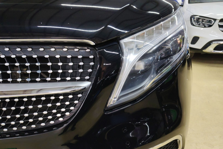 奔驰 威霆 2018款 2.0T 精英版 7座 国V局部细节36