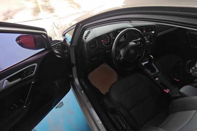大众 高尔夫 2018款 230TSI 自动舒适型中控内饰7002