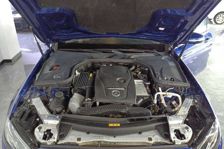 奔驰E级 2018款 E 300 L 运动时尚型局部细节24