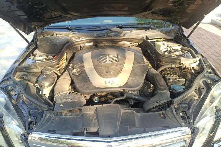 奔驰E级 2012款 E 300 L 优雅型局部细节24