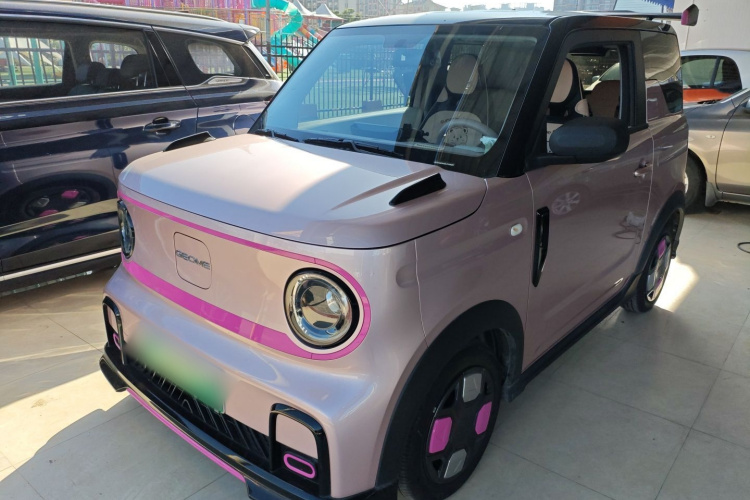 吉利银河 2025款 210km 熊猫卡丁车身外观1