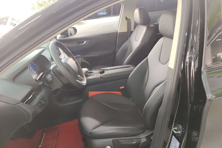 红旗E-QM5 2022款 431km 充电乐享版中控内饰19