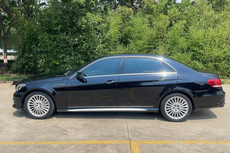 奔驰E级 2015款 改款 E 180 L 运动型车身外观6003