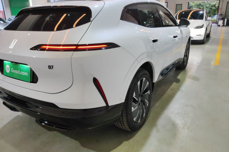 阿维塔07 2024款 Pro+纯电版车身外观6005