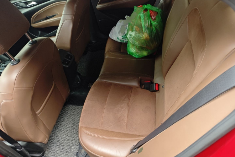 别克 君威 2017款 20T 精英型中控内饰7004