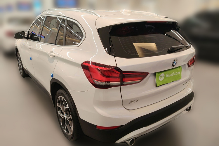 宝马X1 2022款 sDrive25Li 领先型车身外观5