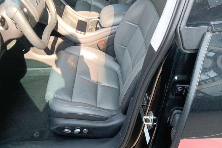 智己汽车 智己L6 2024款 Max 超强性能版局部细节19