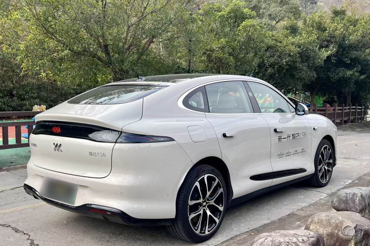 智己汽车 智己LS6 2026款 增程 52 Max车身外观6004