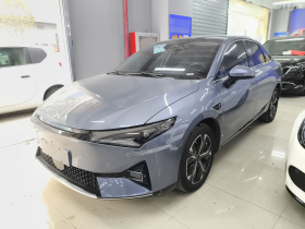 小鹏P5 2022款 550P