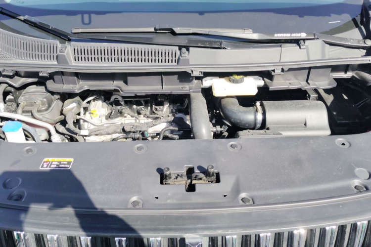 红旗HQ9 2023款 2.0T 智联旗畅版局部细节24