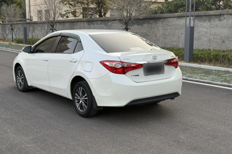 丰田 雷凌 2014款 1.6G CVT精英版车身外观6005