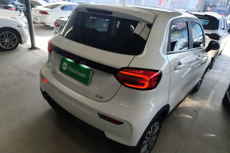 零跑汽车 零跑T03 2024款 310舒享版车身外观7