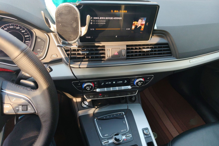 奥迪Q5L 2020款 40 TFSI 荣享时尚型局部细节16