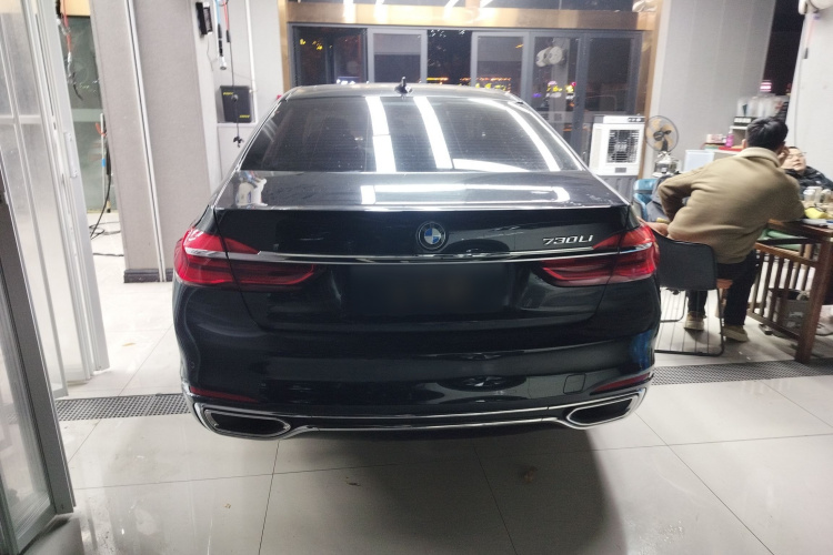 宝马7系 2018款 730Li 领先型 卓越套装车身外观6
