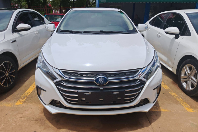 比亚迪 秦新能源 2017款 1.5T 尊贵型车身外观6001