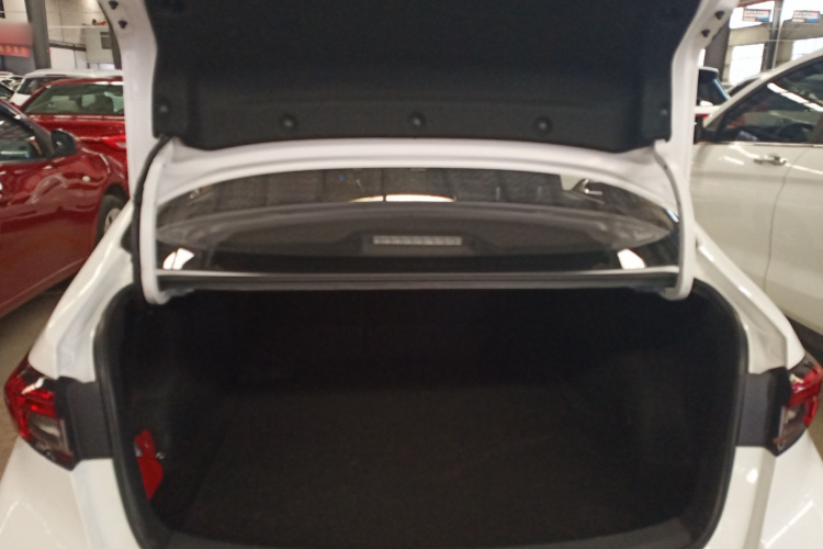 丰田 亚洲狮 2022款 2.0L 精英版局部细节23