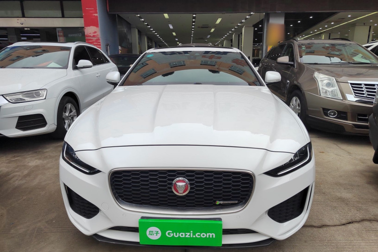 捷豹XEL 2020款 2.0T 200PS R-DYNAMIC 青春运动版车身外观2