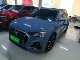 奥迪Q3 2022款 40 TFSI RS套件燃速型