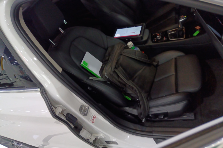 宝马1系 2017款 118i 运动型局部细节41