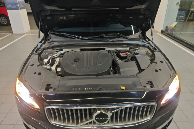 沃尔沃S90 2022款 B5 智远豪华版机舱底盘24