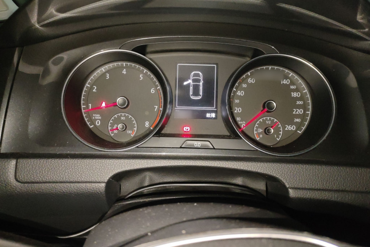 大众 高尔夫 2018款 230TSI 手动舒适型局部细节14