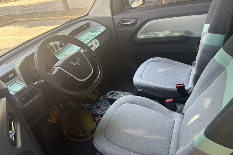 五菱汽车 宏光MINIEV 2022款 马卡龙臻享款 磷酸铁锂中控内饰7001