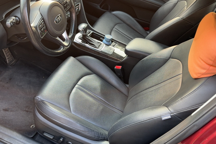 起亚K5 2016款 2.0L 自动LUX中控内饰7002