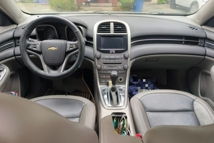 雪佛兰 迈锐宝 2014款 2.0L 自动豪华版中控内饰12