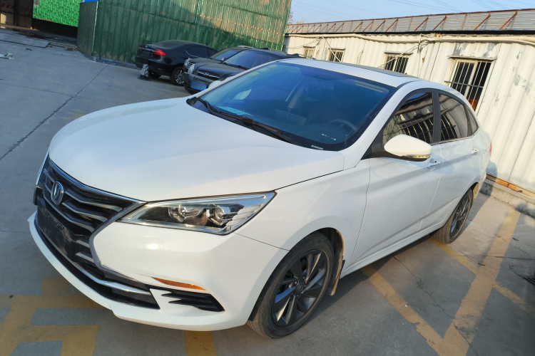 长安 逸动DT 2018款 1.6L 手动智享型车身外观6003