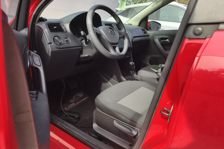 大众 Polo 2018款 1.5L 自动安驾型中控内饰7003