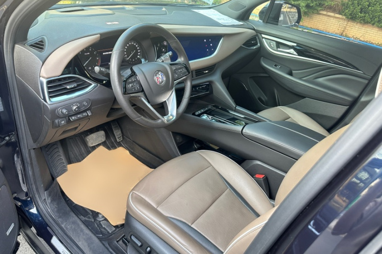 别克 昂科旗 2022款 652T 四驱尊享旗舰型 7座中控内饰7014