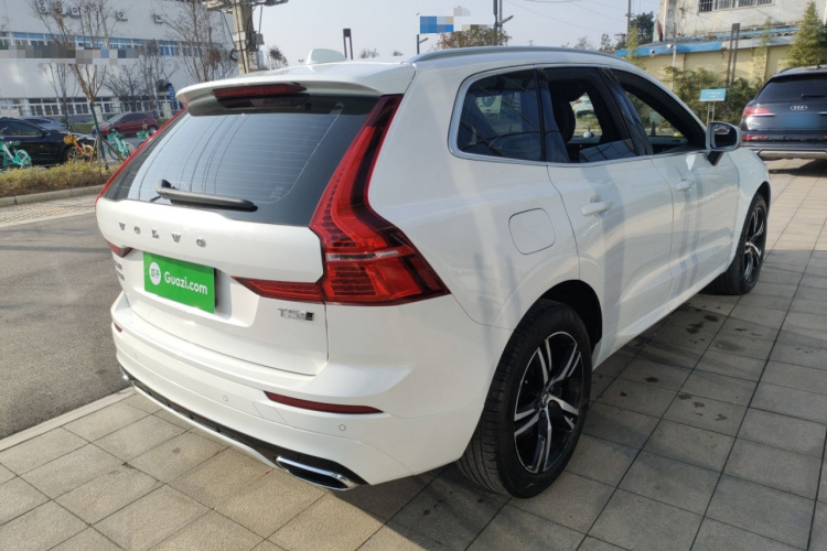 沃尔沃XC60 2019款 T5 四驱智远运动版 国VI车身外观7